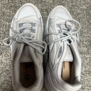 Adidas Light Gray Athletic Shoes 6.5